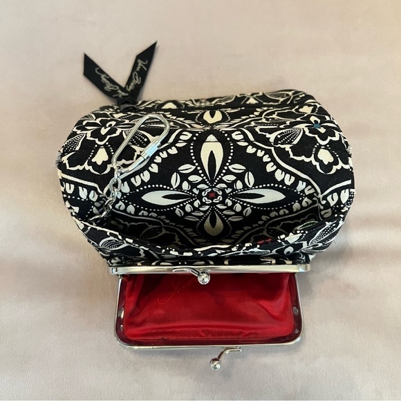 VERA BRADLEY Barcelona One For The Money Wallet Black White Red Quilted Vintage - Picture 5 of 8